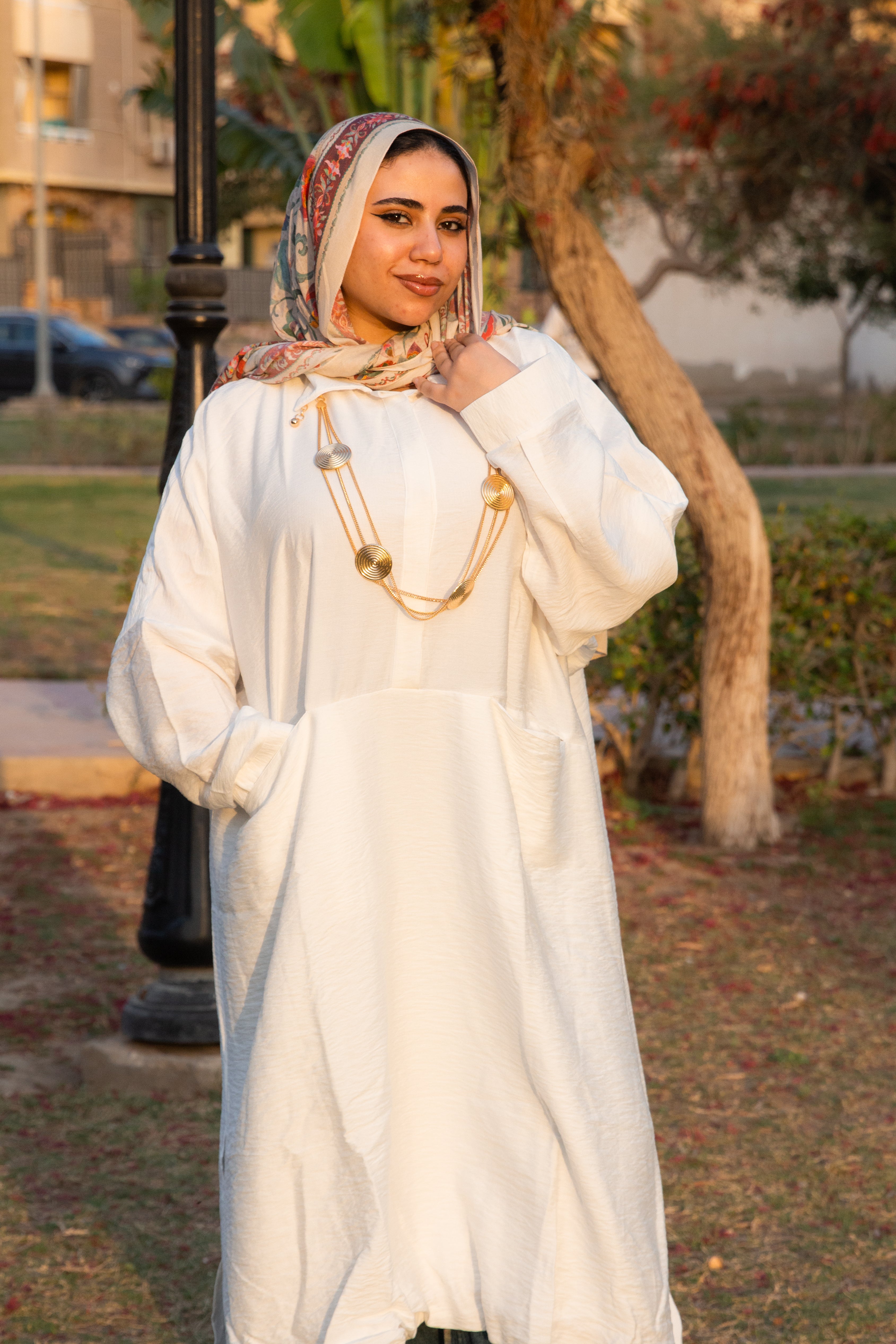 Balloon LinenFlow Modest Shirt - White