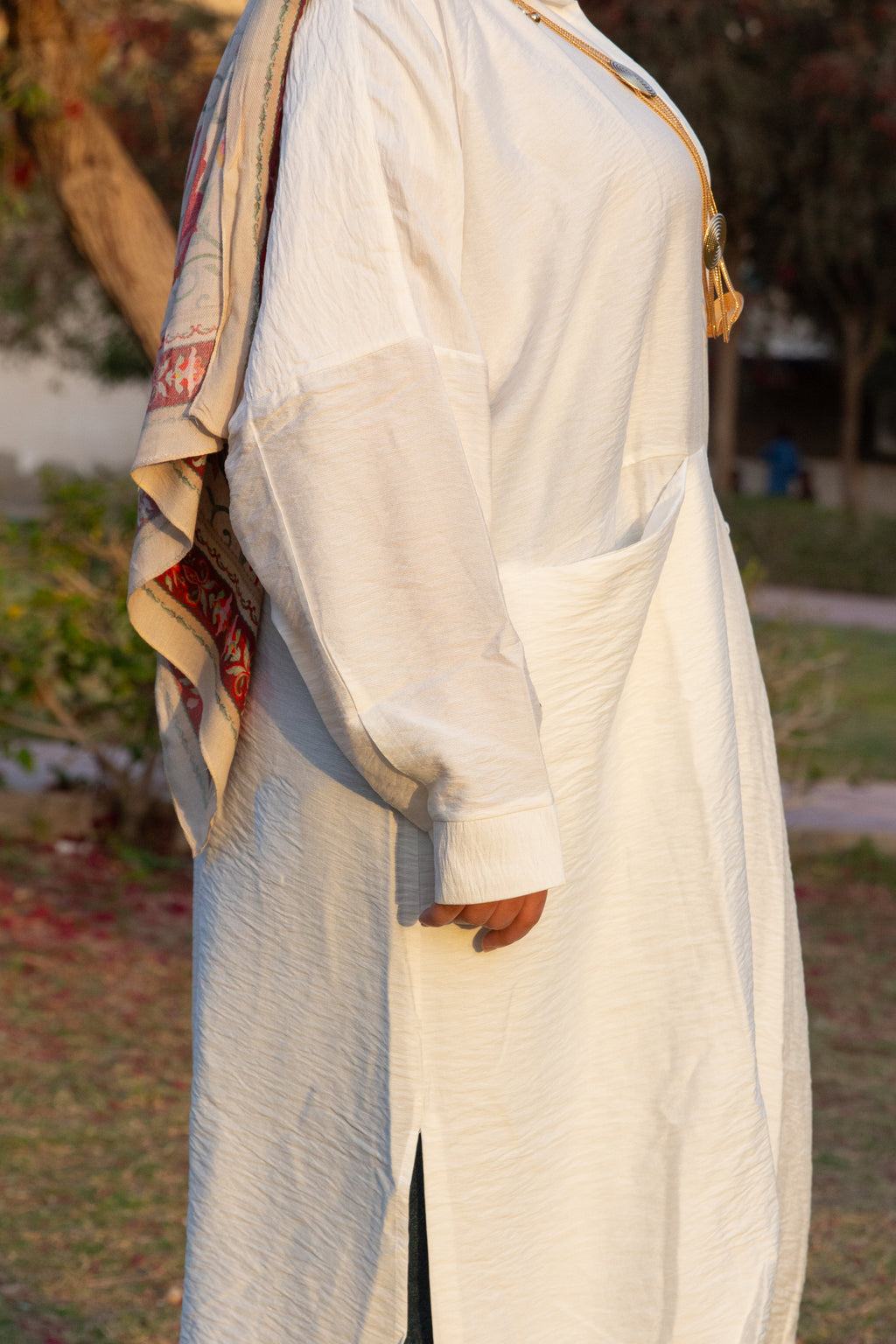 Balloon LinenFlow Modest Shirt - White